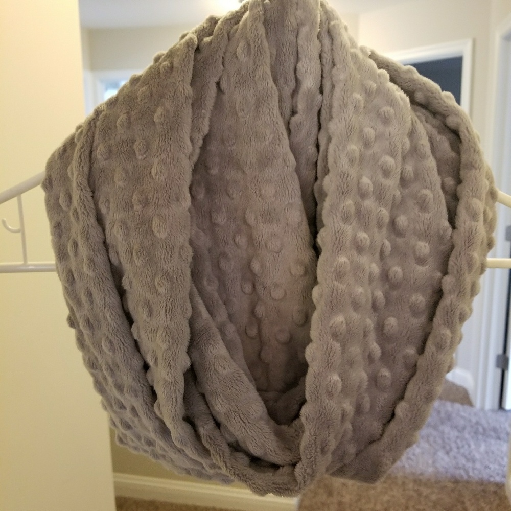 Mink fabric Infiniti scarf